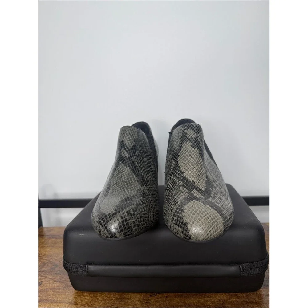 Vionic Stanton Wedge Slip-On Booties in Grey Snake Print Size 9
